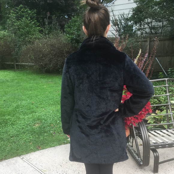 Faux Fur Jacket - Picture 4 of 5